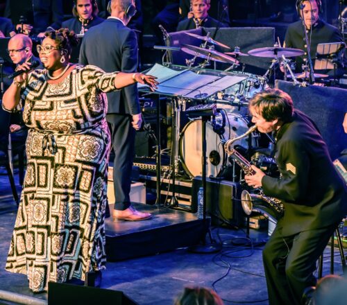 Shirma Rouse en het Orkest Koninklijke Luchtmacht ft. ZO! Gospel Choir